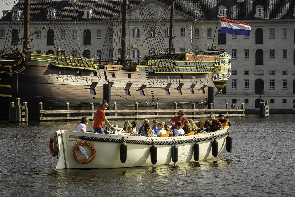 Sloep Huren in Amsterdam voor 30 Personen